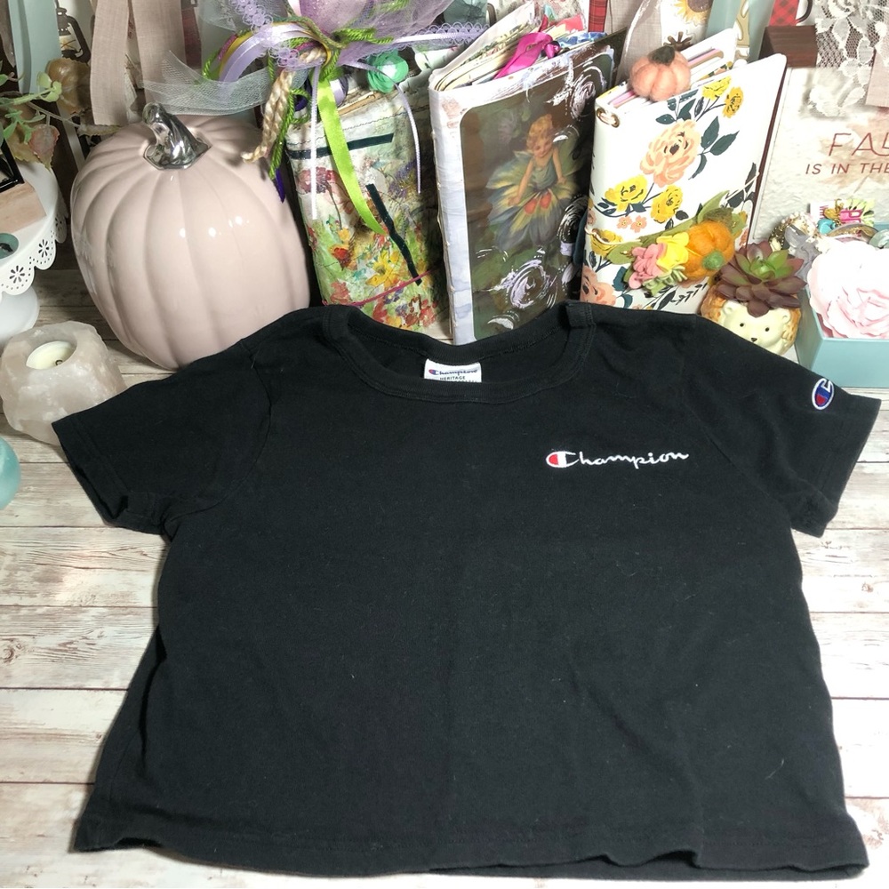 Champion Logo Heritage Athletic Apparel Black Short Sleeve Cropped T-Shirt Sz.XS